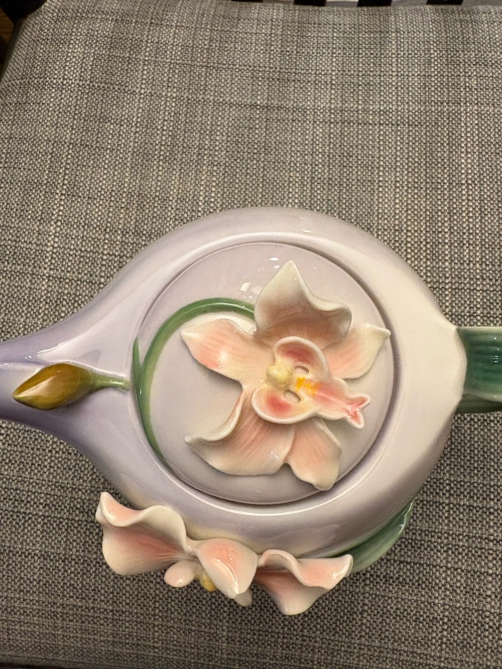 Pier 1 Bumblebee Serenade orchid ceramic teapot New - Picture 3 of 6